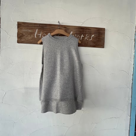 【NATURAL LAUNDRY】 “サイドスリットニットベスト”