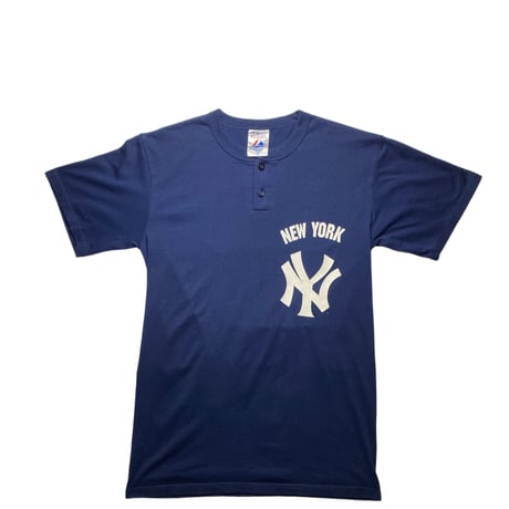 【M】2000'S YANKEES MAJESTIC HENLEY NECK