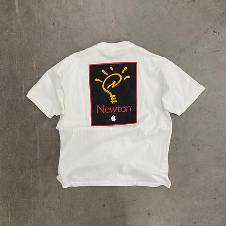 【XL】90'S APPLE NEWTON TEE