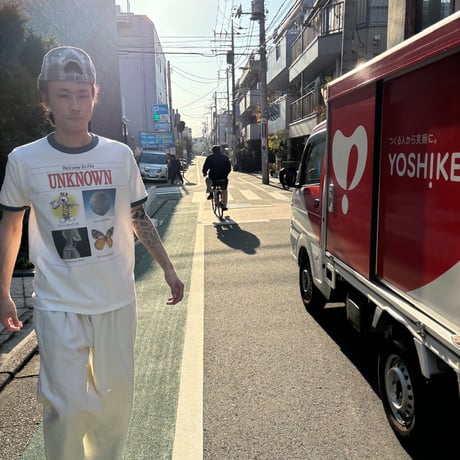 HELS  "UNKNOWN T-shirt" / "BUSINESS T-shirt"