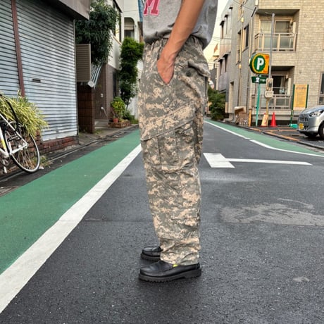 07年deadstock "ACU combat cargo pants"