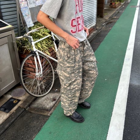 07年deadstock "ACU combat cargo pants"