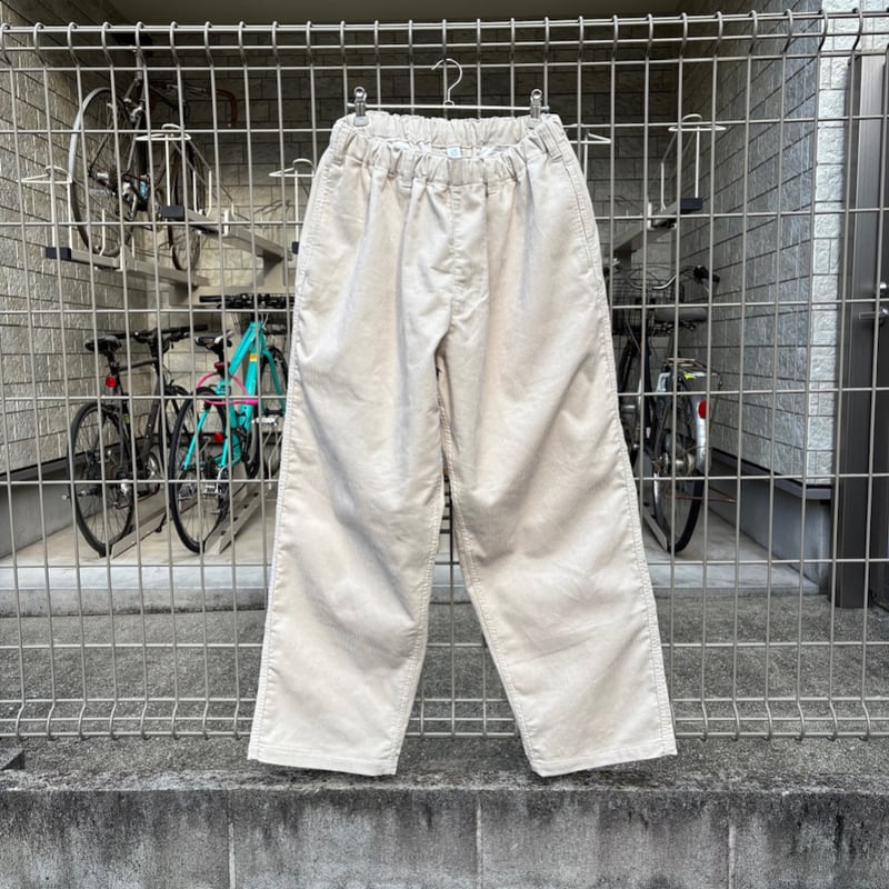 RELAXFIT by supermarket 