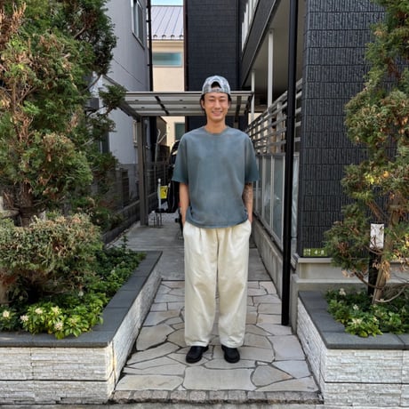 moojimooji  "OVERSIZED CROP T-SHIRTS"