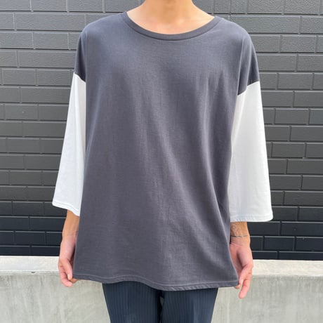 WeeKday  "Bi-Color Half Sleeve Tee"