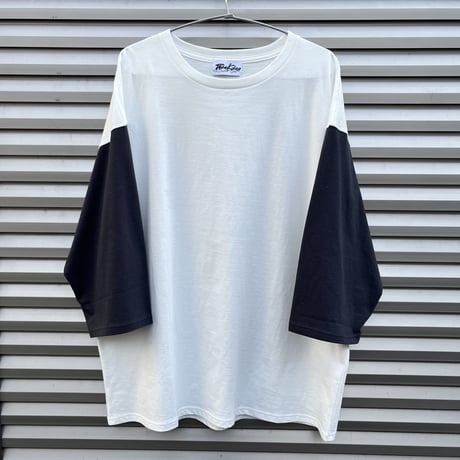 WeeKday  "Bi-Color Half Sleeve Tee"