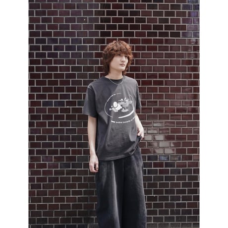 imperfect balance T-shirt【faded black】
