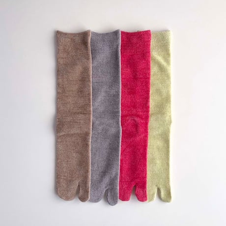 2e CHESTS×MARCOMONDE_MOLE FUR TABI socks (L.Beige,Greige)