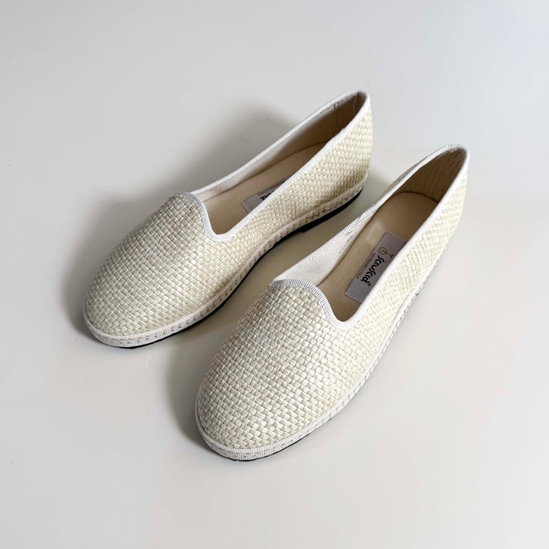 Sciuscià LADYS SAMPLE_CLAMSHELL / TRAGARA36 | k