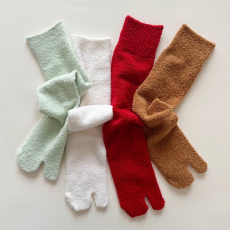 2e CHESTS×MARCOMONDE_MOLE FUR TABI socks (White,Mint Green,L.Brown,Red)