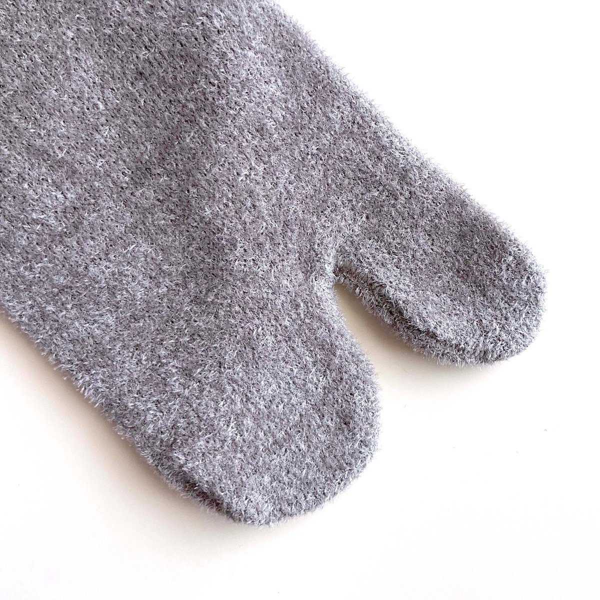 2e CHESTS×MARCOMONDE_MOLE FUR TABI socks (L.Yel...