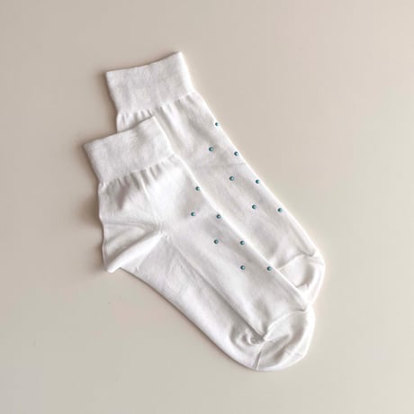 2e CHESTS×MARCOMONDE_STONE SHORT socks (Green,Pink,White)