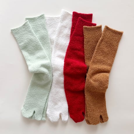 2e CHESTS×MARCOMONDE_MOLE FUR TABI socks (White,Mint Green,L.Brown,Red)