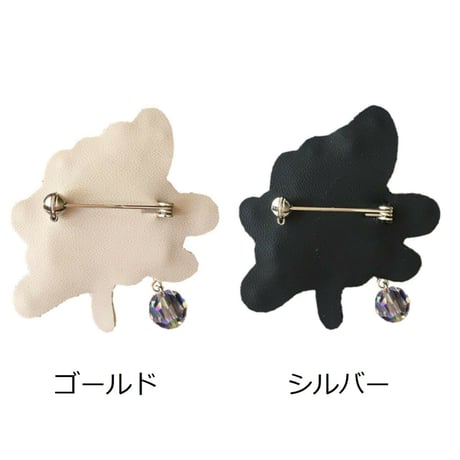 宿り木のブローチ