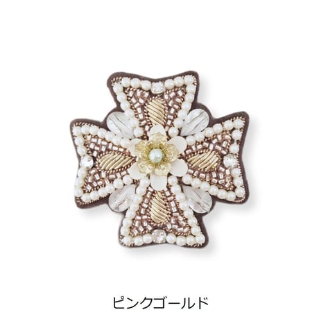 フラワークロスブローチ