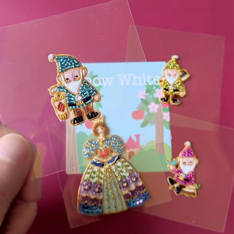 刺繍ステッカー【白雪姫】