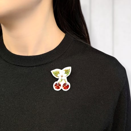 【ビーズ刺繍キット】キラキラチェリーブローチキット