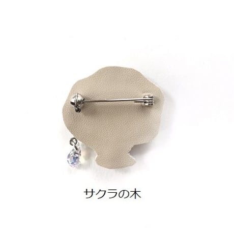 サクラブローチ