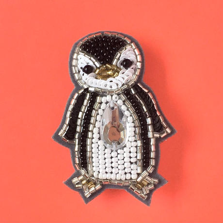 かんたんビーズ刺繍キット　ペンギンのブローチ