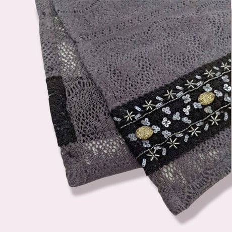 ニットレースのビジュー刺繍マーガレット