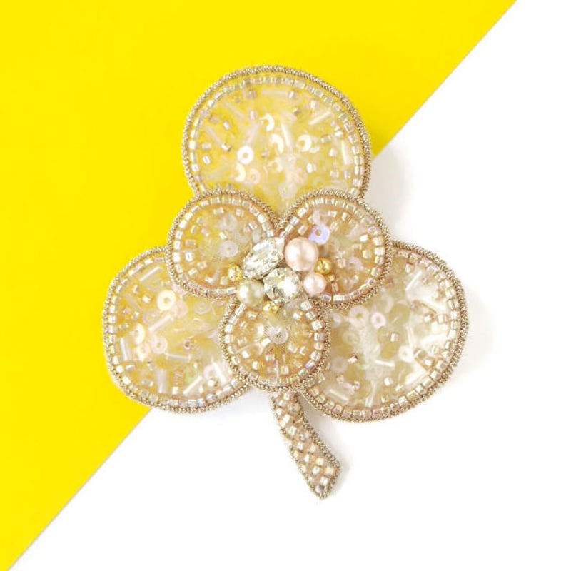 グロッセ　grosse ゴールド　金　バッチ　バッジ　ブローチ　フラワー Grosse(Women)のブローチ | レディース | 三越伊勢丹オンライン