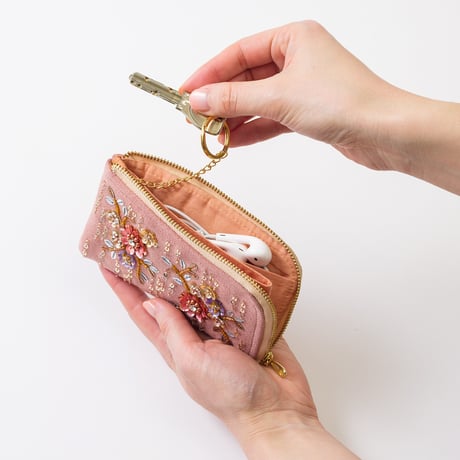 【ビーズ刺繍キット】フラワーハーモニーのフラグメントケース  ※解説動画付き