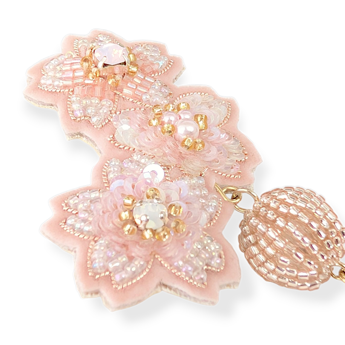 花びらが揺れる桜ブローチ | tilia