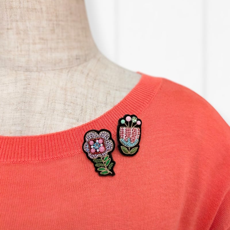 Dolce&Gabbana カラフル シフォン フラワーブローチ Dolce&Gabbana x Havaianas Flip-Flop Flowers in Multicolor