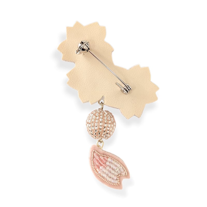 花びらが揺れる桜ブローチ | tilia