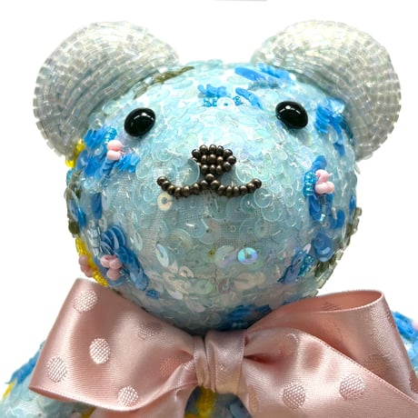 ビーズとスパンコール刺繍のベア Mサイズ　イエロー×ライトブルー