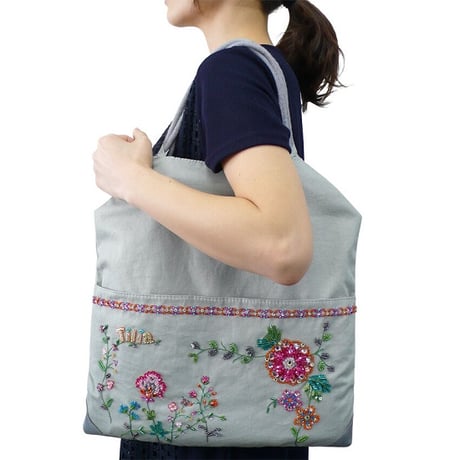 【ビーズ刺繍キット】ワイルドフラワーの2WAYバッグ