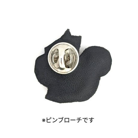リスのピンブローチ