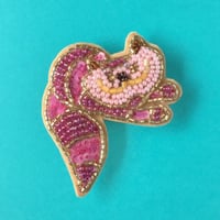 かんたんビーズ刺繍キット　不思議の国のアリス　チェシャ猫のブローチ