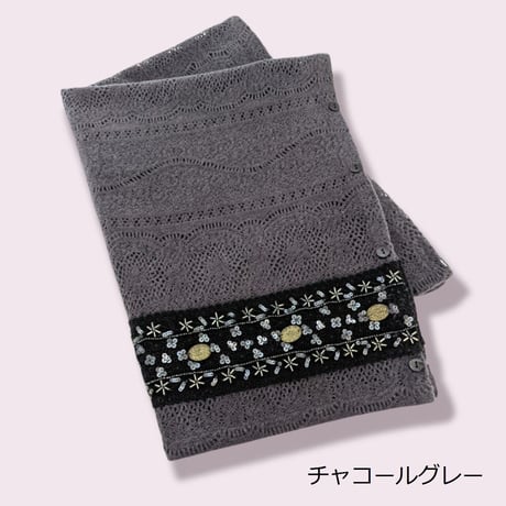 ニットレースのビジュー刺繍マーガレット