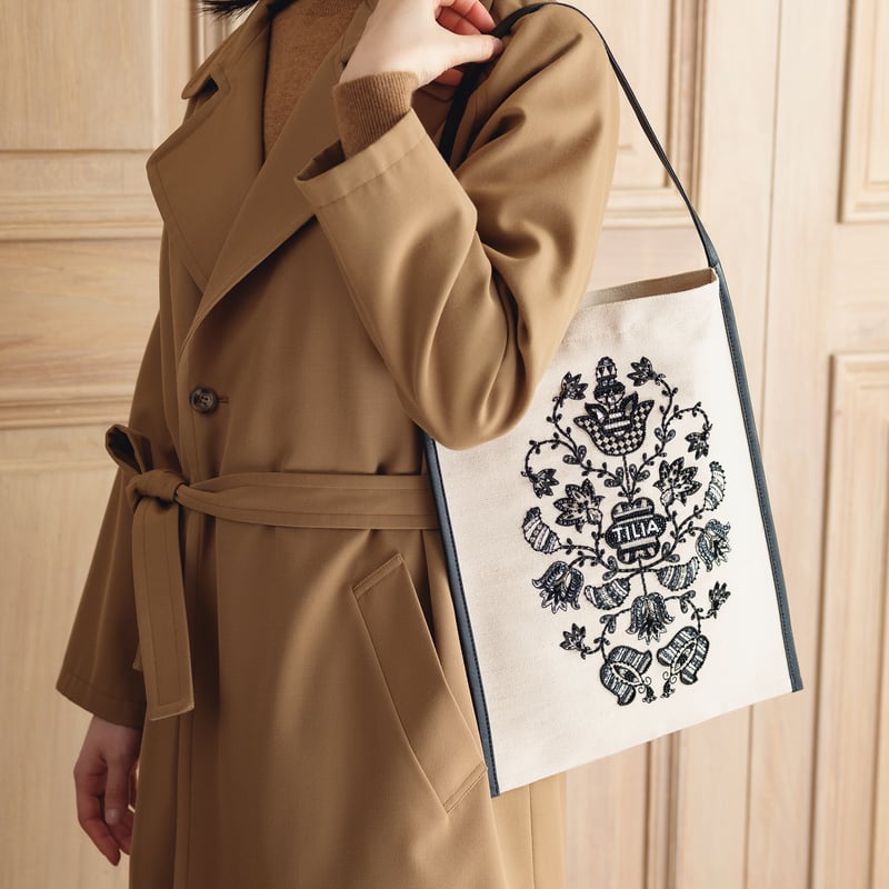 ビーズ刺繍キット】チリアのフラワートートバッグ | tilia