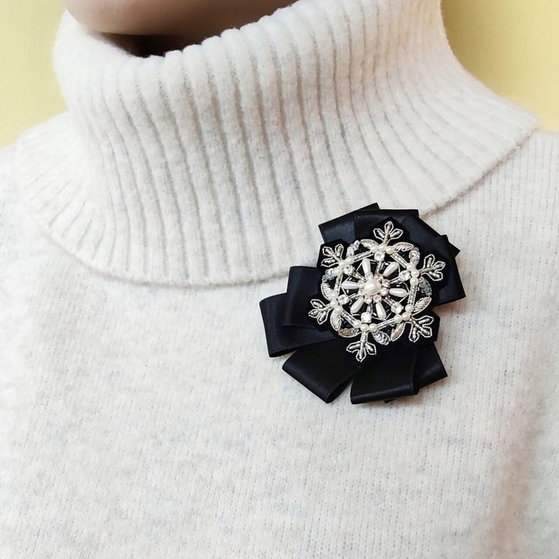 スノークリスタルリボンブローチ | tilia