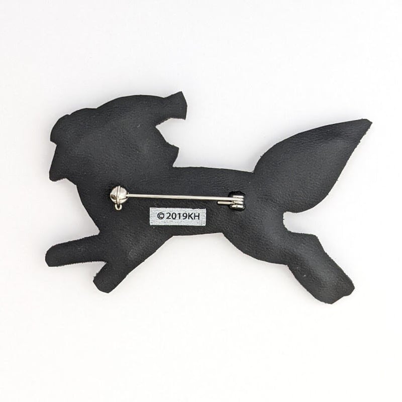 胡桃ブローチ　kei kei 胡桃樹皮 花ブローチ 胡桃樹皮ブローチ I | netco.basket STORE