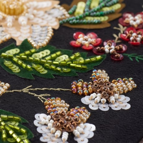 【ビーズ刺繍キット】フラワーガーデンのフープアート　※解説動画付き