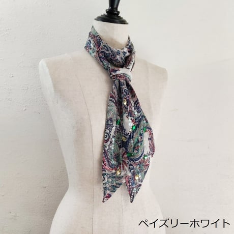 キラキラビジューのロングストール