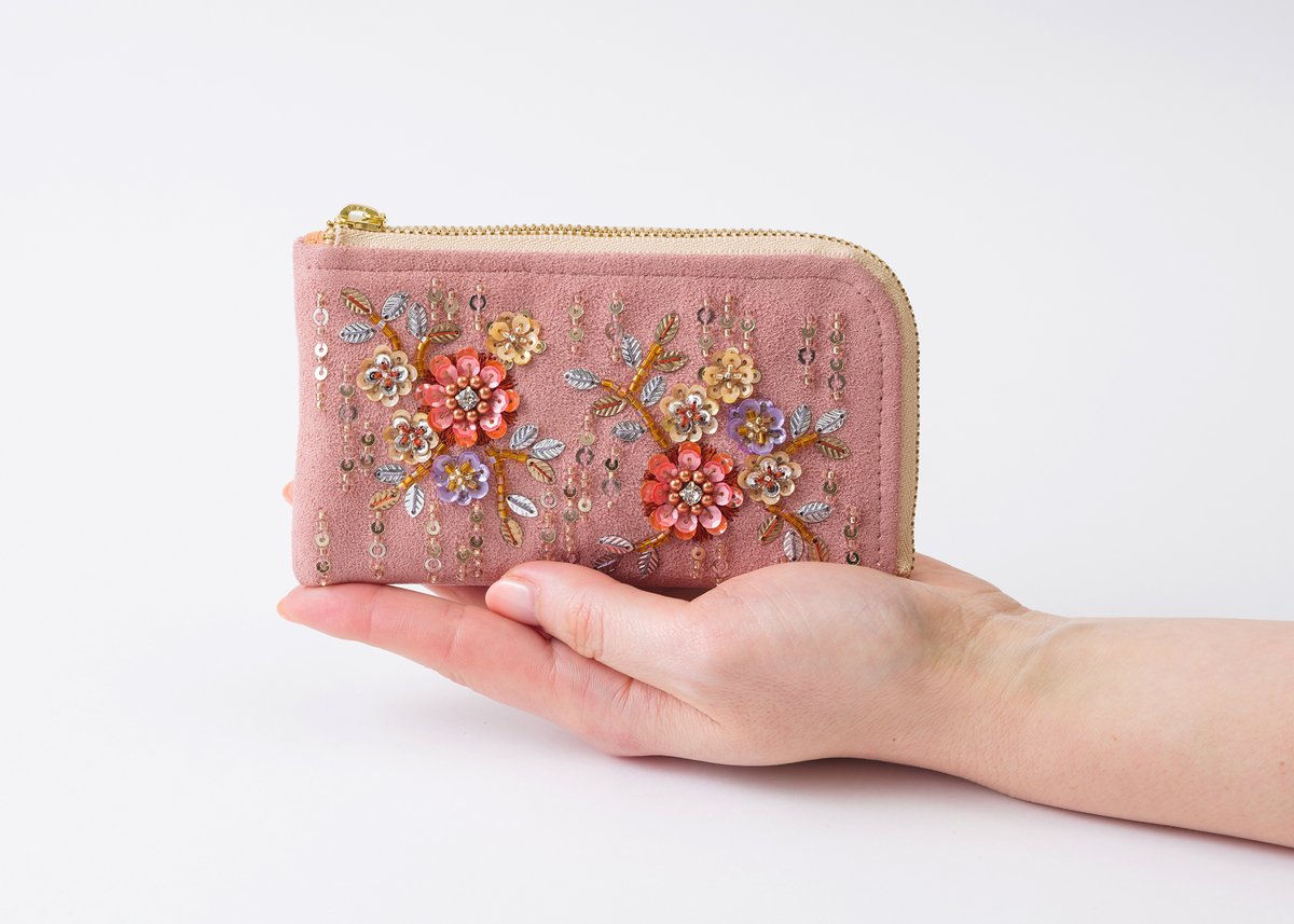 ビーズ刺繍キット】フラワーハーモニーのフラグメントケース