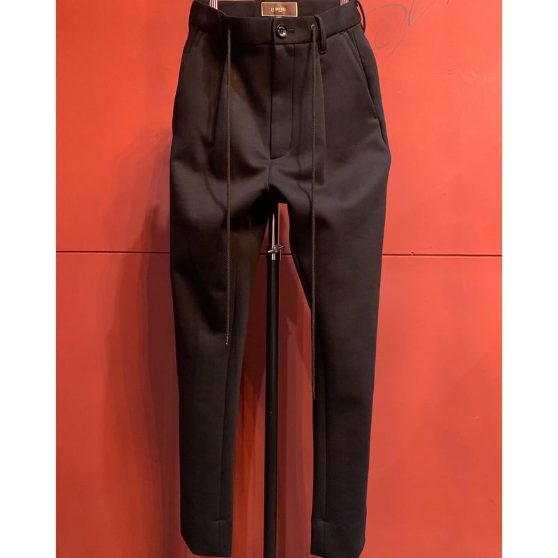 NEAT SILK WOOL TWILL TAPERED スラックス NEAT SILK WOOL TWILL TAPERED スラックス