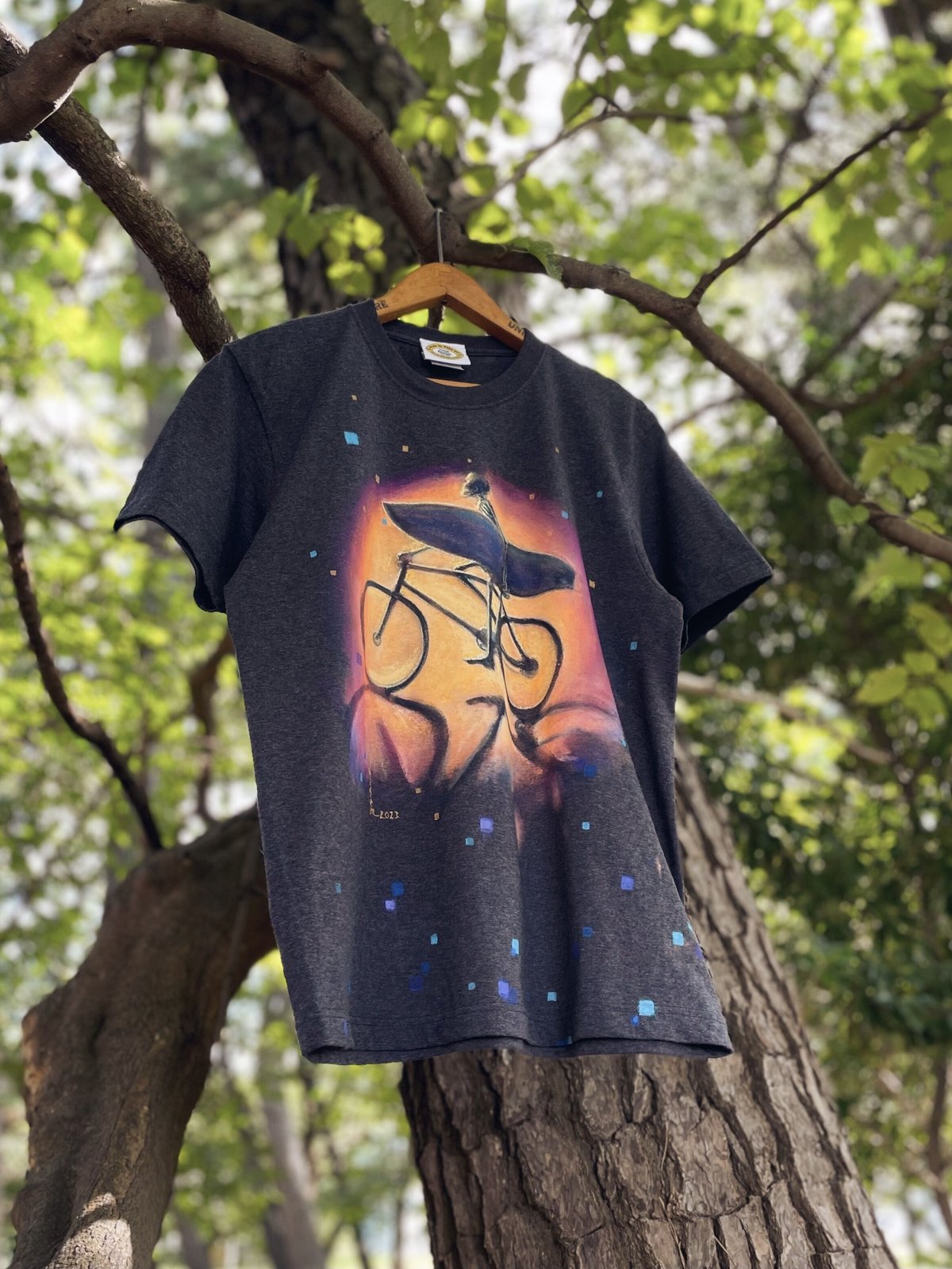 5Secoueds Of Summer 直筆サインTシャツ 5Secoueds Of Summer 直筆サインTシャツ 2BpBqR5caBNS.jpg?width=768