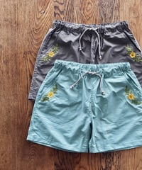 HAVE A GRATEFUL DAY   EASY SHORT PANTS
