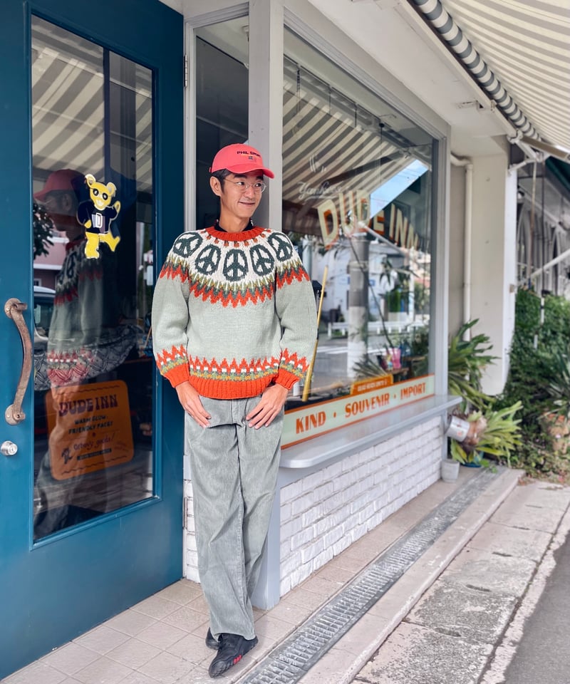 HAVE A GRATEFUL DAY PEACE PATTERN KNIT CREW |