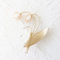幸運の花・白い鈴蘭(すずらん)のブローチ【受注制作10日目安】