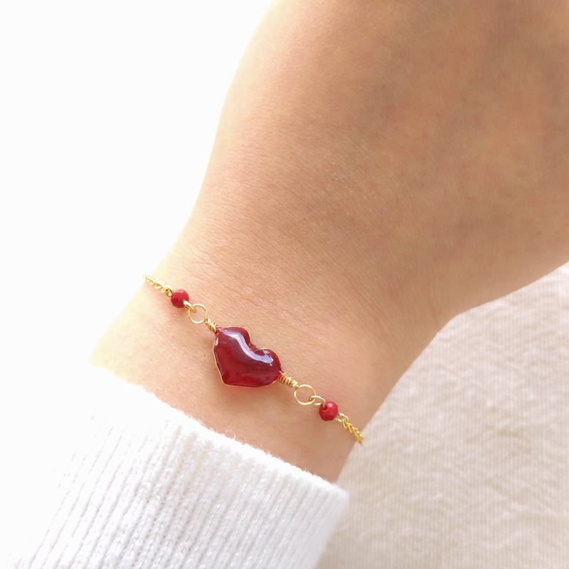 お得なセット】赤いハートのブレスレットセット（ブレスレットとハート