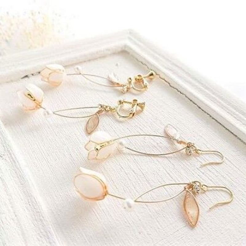 すずらんのピアス・イヤリング～揺らめき～(書籍掲載品) | TUKIUSAGI