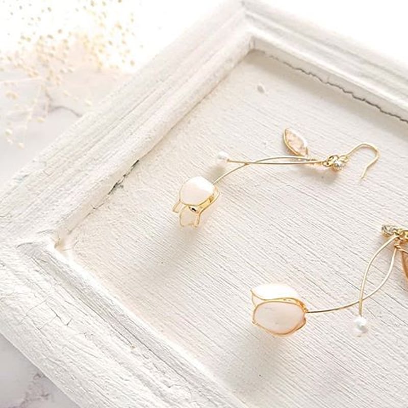 鯨骨 すずらんのピアス 808 鯨骨 小さい鈴蘭のピアス 808 - ARTIST SENSYU | minne byGMOペパボ