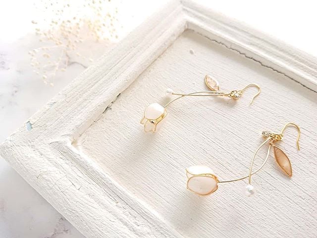 すずらんのピアス・イヤリング～揺らめき～(書籍掲載品) | TUKIUSAGI