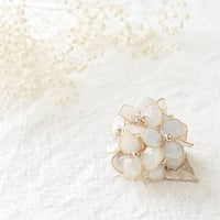 生まれたての紫陽花ブローチ（2wayタイプ）